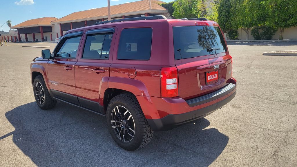 Used 2014 Jeep Patriot Latitude FWD image 8