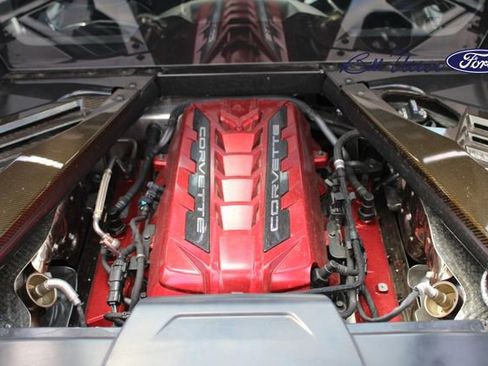 Used 2021 Chevrolet Corvette Stingray Premium Cpe w/ Z51 Performance Package image 12