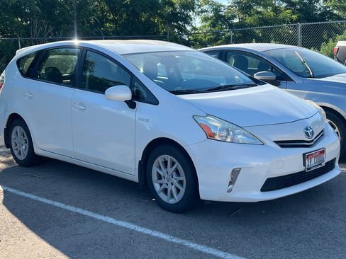 Used 2013 Toyota Prius V Three FWD image 2