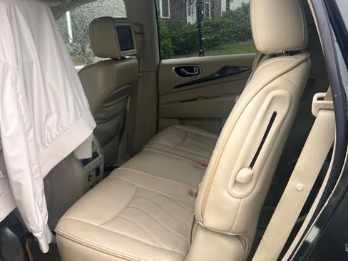 Used 2013 INFINITI JX35 AWD w/ Premium Pkg image 5