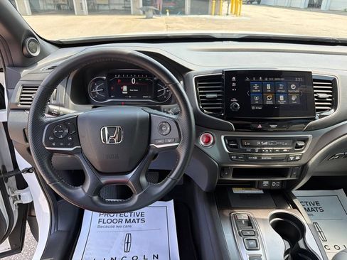 Used 2023 Honda Passport EX-L image 10