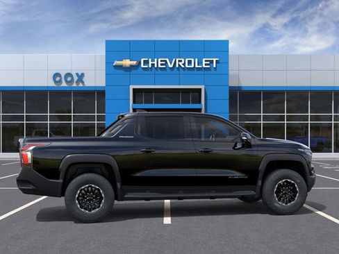 New 2026 Chevrolet Silverado EV Trail Boss image 5
