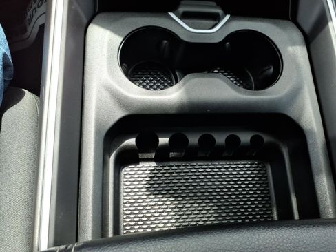 Used 2020 RAM 1500 Big Horn RWD image 14