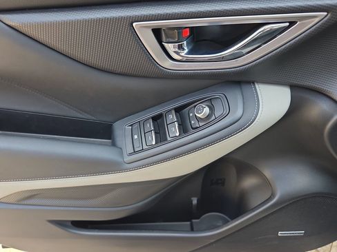 Used 2023 Subaru Forester Limited image 12