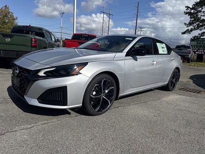 New 2025 Nissan Altima 2.5 SR