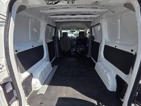 Used 2017 Nissan NV200 SV w/ Technology Package FWD image 16