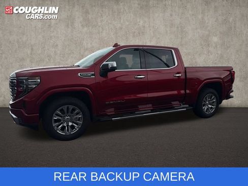 Used 2023 GMC Sierra 1500 Denali w/ Technology Package AWD/4WD image 5