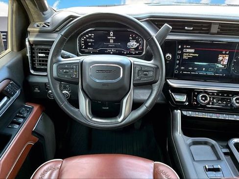 Certified 2024 GMC Sierra 3500 Denali Ultimate image 5