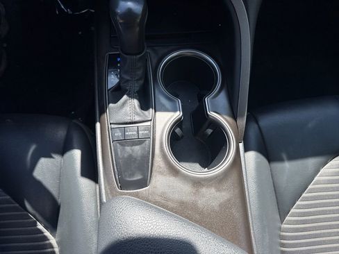 Used 2023 Toyota Camry SE image 22