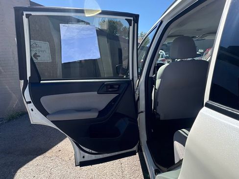 Used 2018 Subaru Forester 2.5i Premium w/ All-Weather Package AWD/4WD image 11