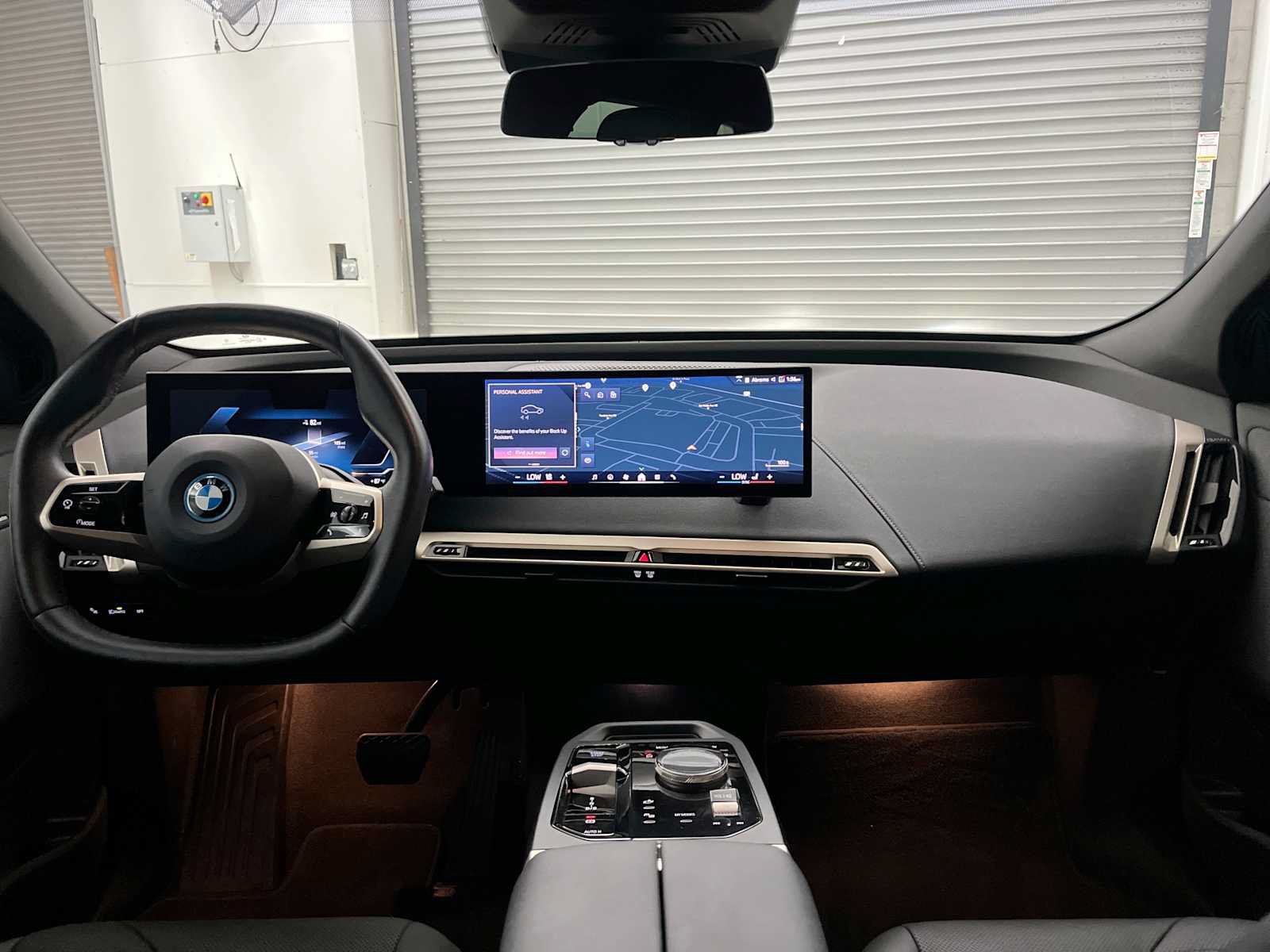 Used 2024 BMW iX xDrive50 w/ Sport Package AWD/4WD image 10