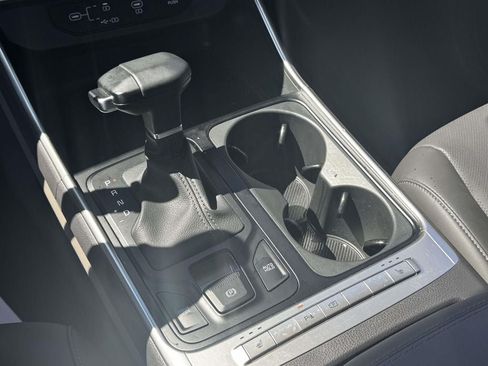 Used 2026 Kia Carnival FWD image 30