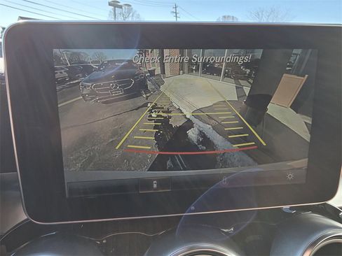 Used 2016 Mercedes-Benz GLC 300 4MATIC image 25