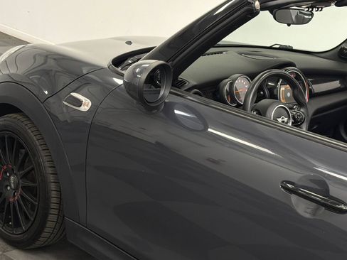 Used 2017 MINI Cooper S image 14