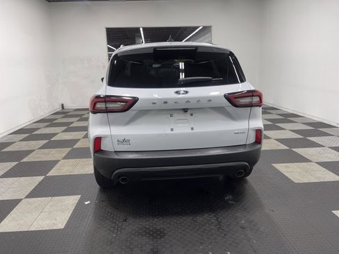 Used 2025 Ford Escape ST-Line Select image 3