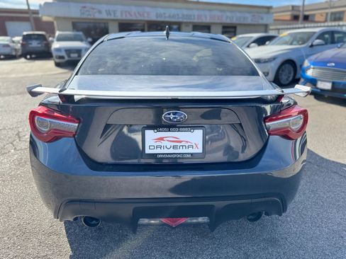 Used 2018 Subaru BRZ Limited w/ Popular Package #3 image 4