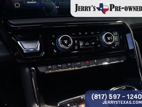 Used 2024 GMC Sierra 1500 AT4 w/ Technology Package AWD/4WD image 13