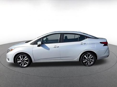 Used 2025 Nissan Versa SV FWD image 10