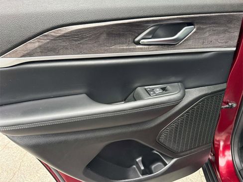 Used 2024 Jeep Grand Cherokee Limited image 9