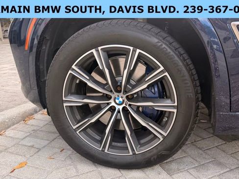 Used 2020 BMW X5 M50i w/ Executive Package image 11