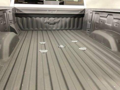 Used 2025 Chevrolet Silverado 2500 LTZ w/ LTZ Convenience Package image 39