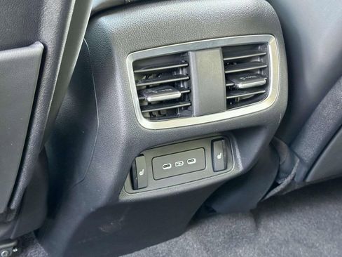 Certified 2025 Acura RDX SH-AWD w/ Advance Package image 25