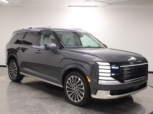 Used 2026 Hyundai Palisade Calligraphy image 9