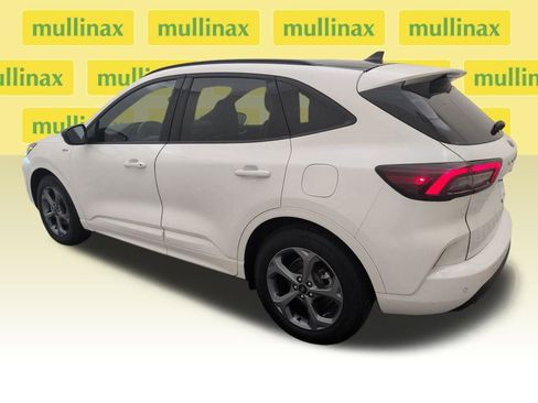 Used 2024 Ford Escape ST-Line w/ Tech Pack #1 image 8