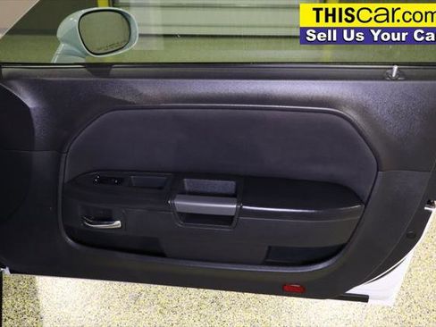 Used 2014 Dodge Challenger R/T image 25