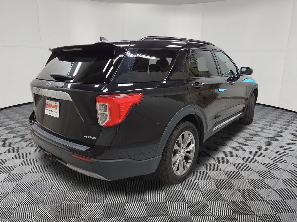 Used 2022 Ford Explorer XLT w/ Equipment Group 202A AWD/4WD image 4