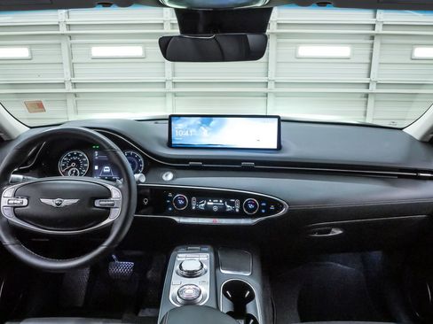 Certified 2023 Genesis GV70 2.5T AWD/4WD image 15