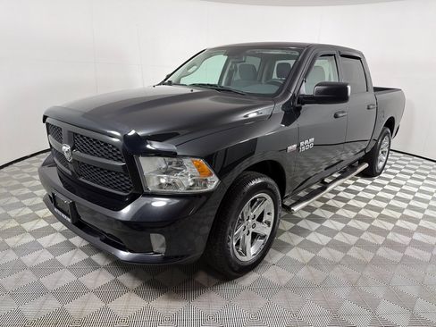 Used 2016 RAM 1500 Express w/ Popular Equipment Group AWD/4WD image 9