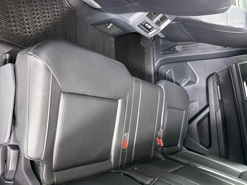 Used 2019 Volkswagen Atlas SE image 19