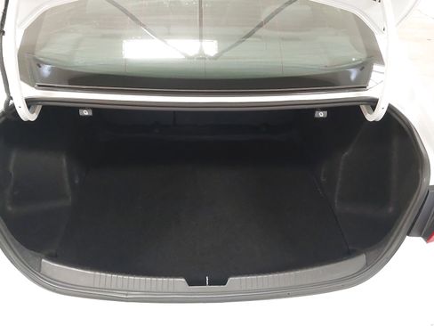 Used 2024 Chevrolet Malibu LT image 27