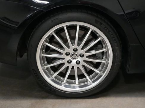 Used 2013 Jaguar XJ Supercharged image 9