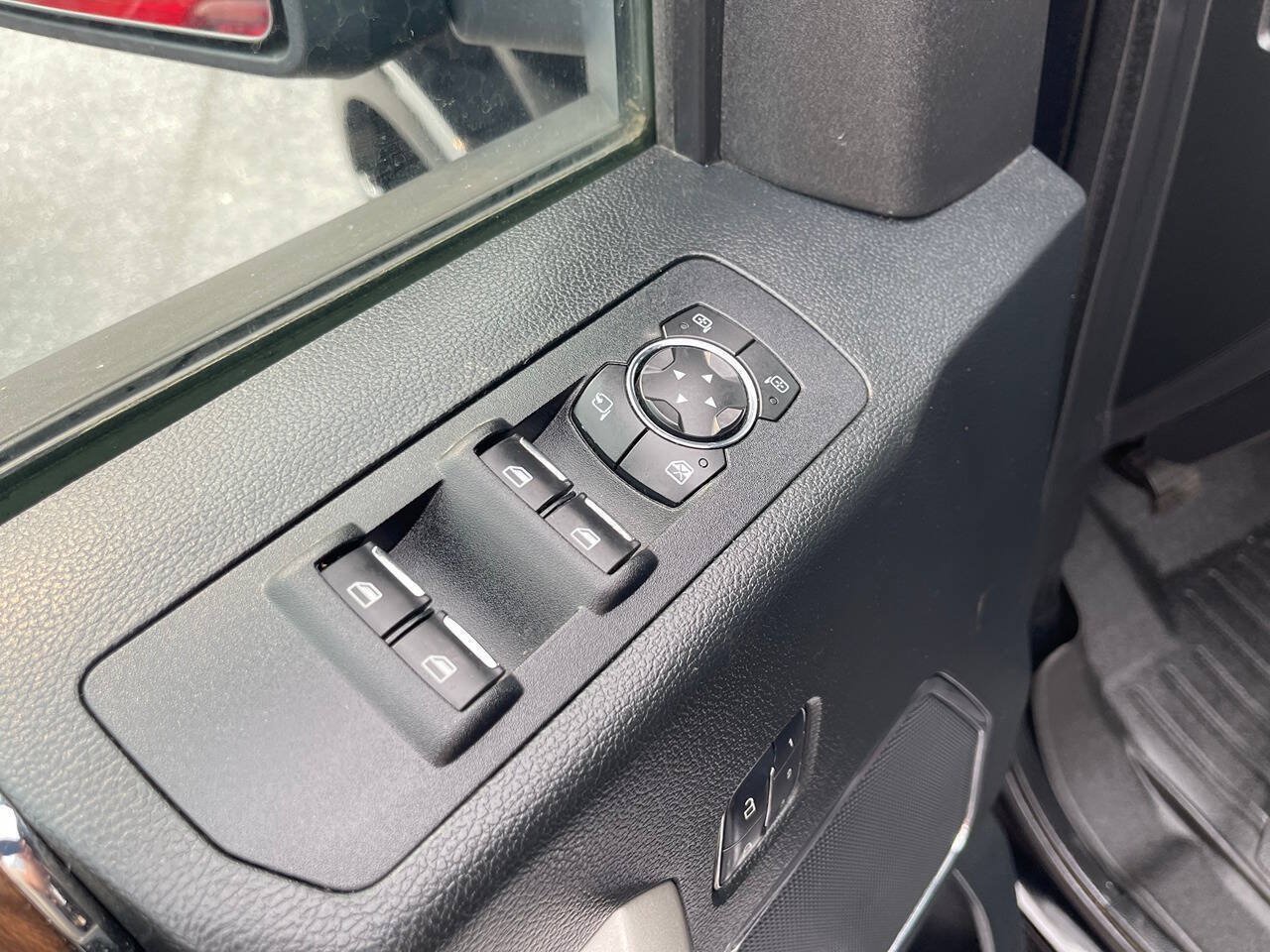 Used 2016 Ford F150 Lariat w/ Equipment Group 501A Mid AWD/4WD image 23