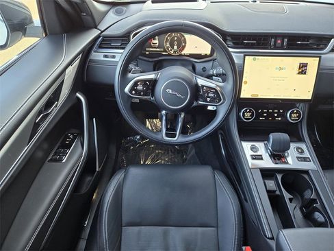 Used 2026 Jaguar F-PACE R-Dynamic S image 13