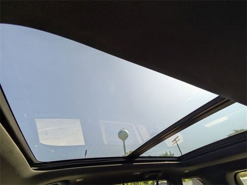 New 2025 Jeep Grand Cherokee Limited w/ Luxury Tech Group II image 22