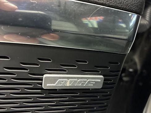 Used 2025 GMC Acadia Elevation image 18