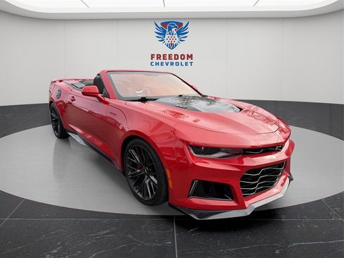 Used 2019 Chevrolet Camaro ZL1 w/ LPO, ZL1 Protection Package image 7
