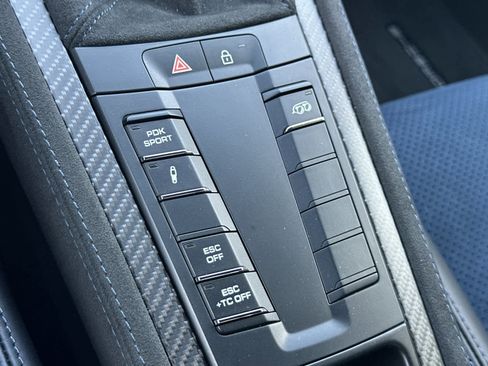 Certified 2023 Porsche 718 Cayman GT4 RS RWD image 28