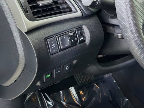 Used 2018 Nissan Sentra S FWD image 10