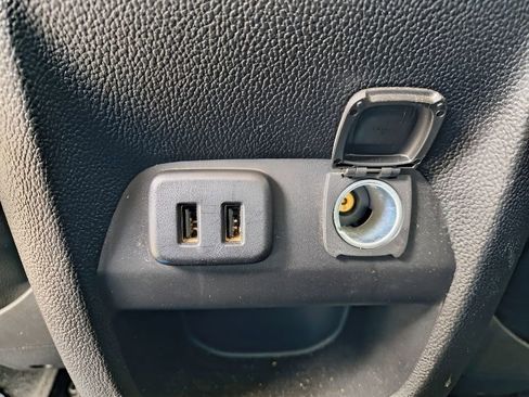 Used 2018 Chevrolet Colorado Z71 AWD/4WD image 19