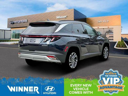 New 2025 Hyundai Tucson Limited image 8