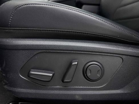 Used 2025 Kia Sportage SX FWD image 30