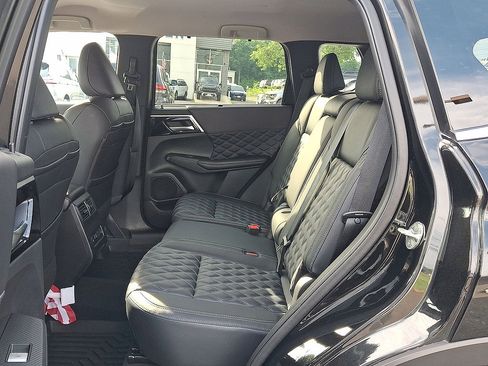 Used 2024 Mitsubishi Outlander SEL AWD/4WD image 26