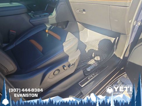 Used 2024 GMC Sierra 2500 AT4 w/ AT4 Premium Plus Package image 22