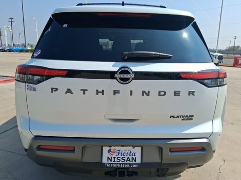 New 2026 Nissan Pathfinder Platinum w/ Cargo Package image 5