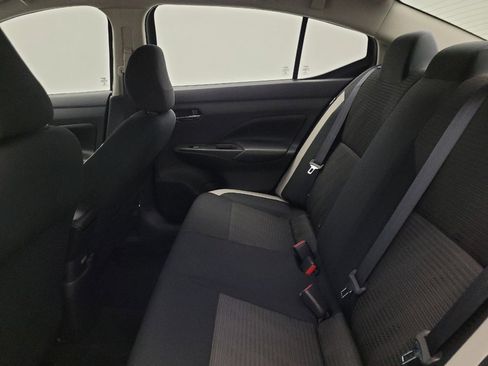 Used 2020 Nissan Versa SV FWD image 18