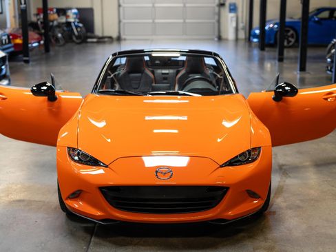 Used 2019 MAZDA MX-5 Miata 30th Anniversary image 56